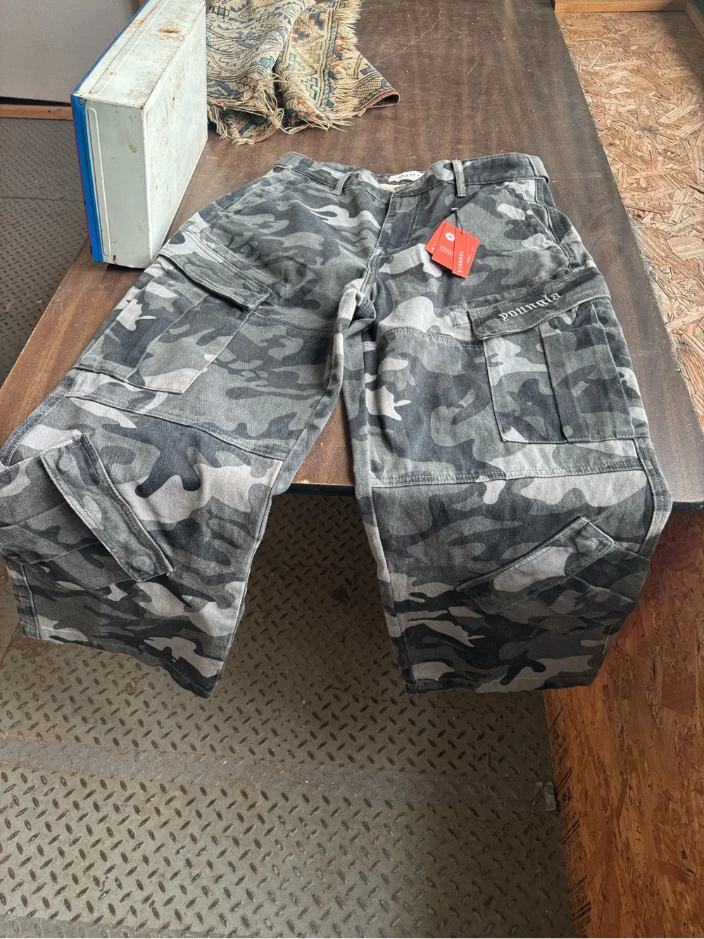New with tags YoungLA unisex Camo Cargo Jeans with Orange Brand Tags size medium